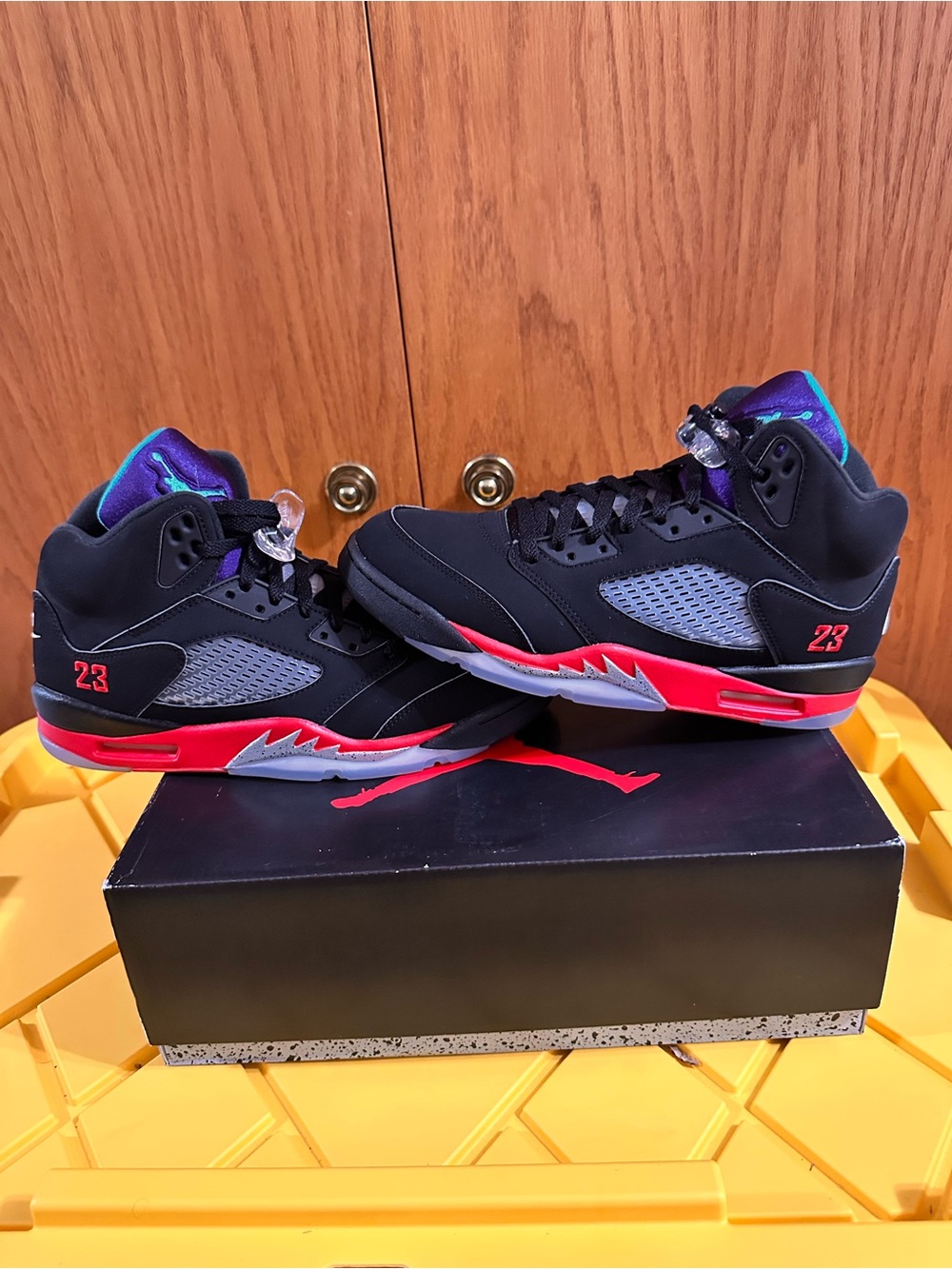 Nike Air Jordan 5 Retro Top 3 Mens 10.5 Black Red Purple Lace Up CZ1786-001